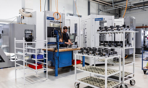 CNC Dreh- Fräscenter