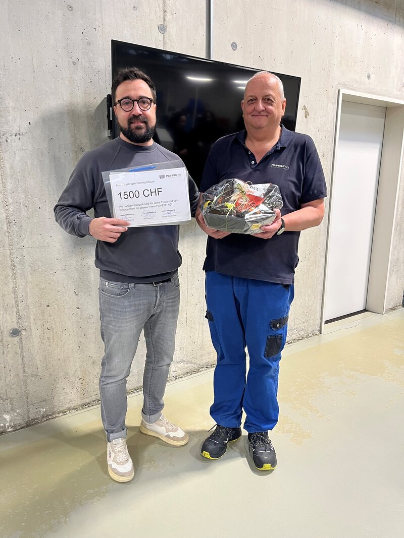 Mitarbeiter feiert 15 jähriges Jubiläum